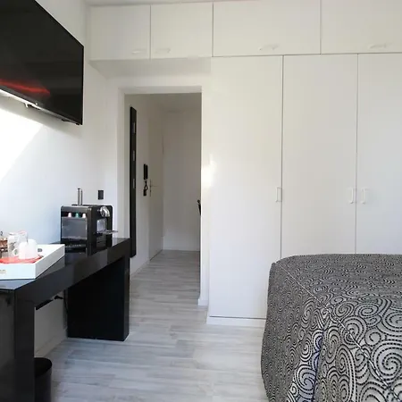Holiday home Bright Studio Overlooking The Rhine